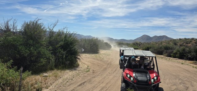 A 4-seat UTV heading down the trail on a Scottsdale combo tour