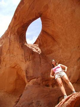 Hiking Canyon De Chelly