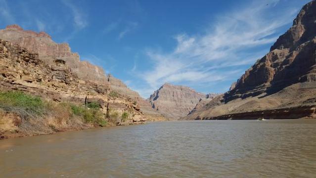 16 W Rim Adv Pontoon 2