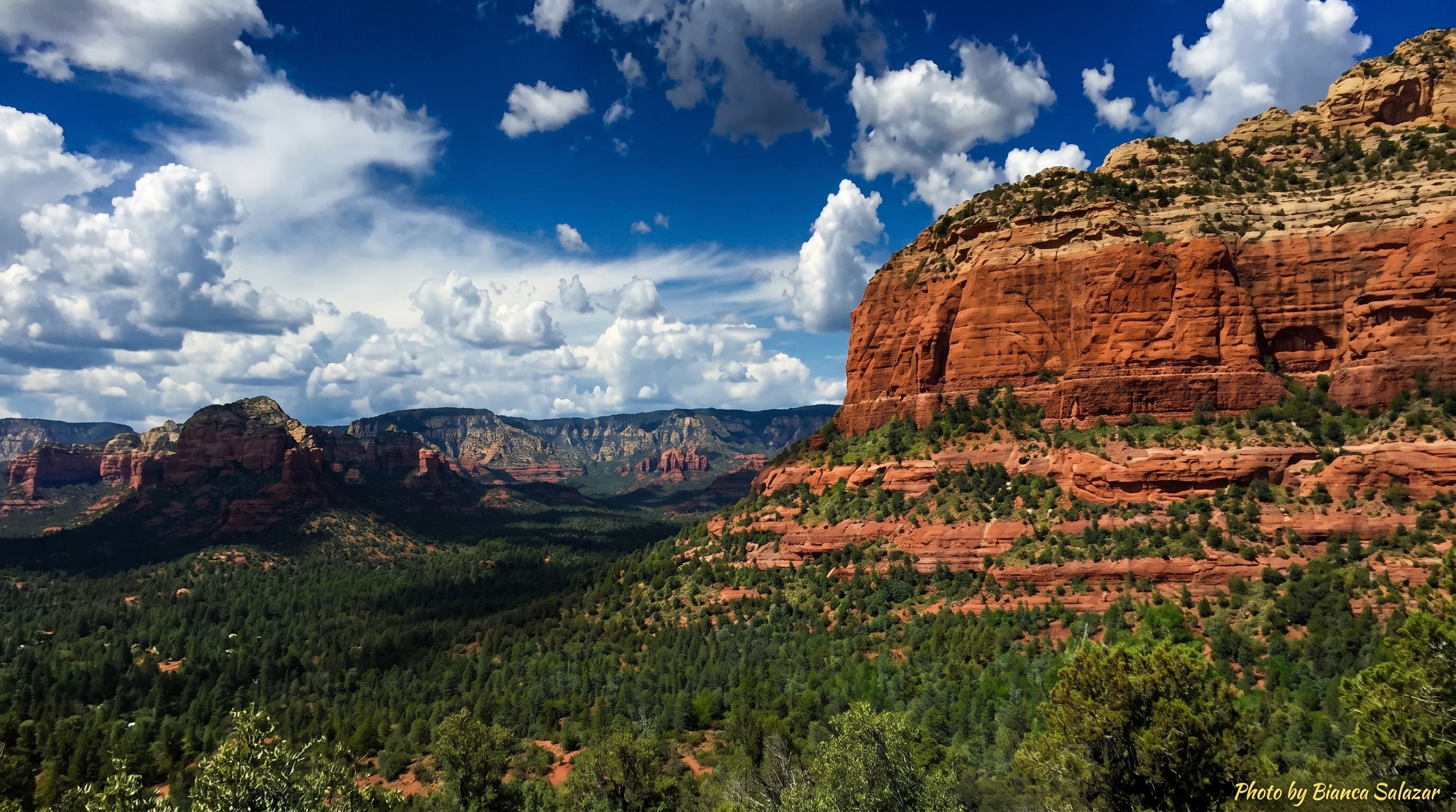 Guided Devil's Bridge Hike in Sedona